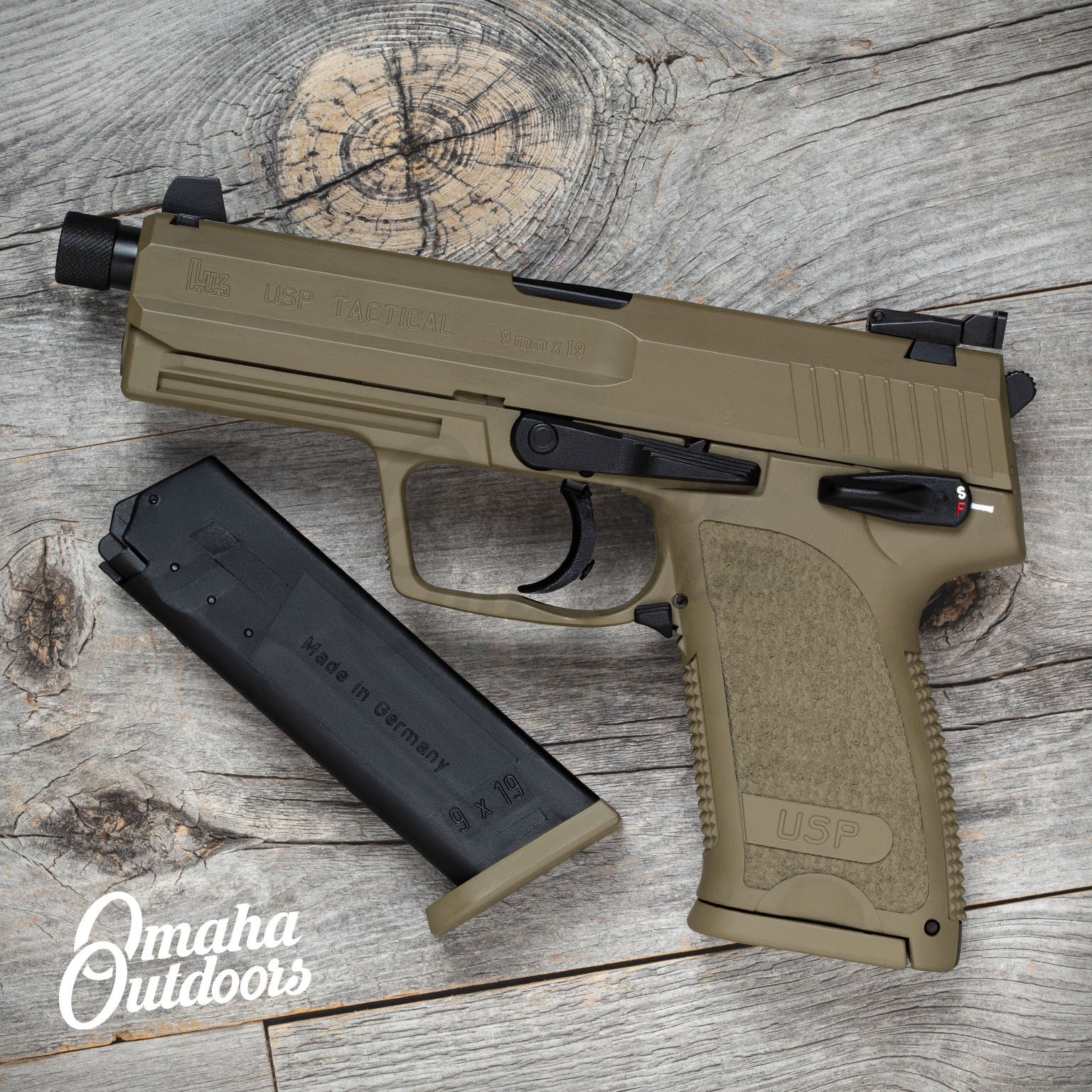 Firearms - HK USP-9 Compact with Threaded Barrel and Suppressor Night  Sights. *Pics
